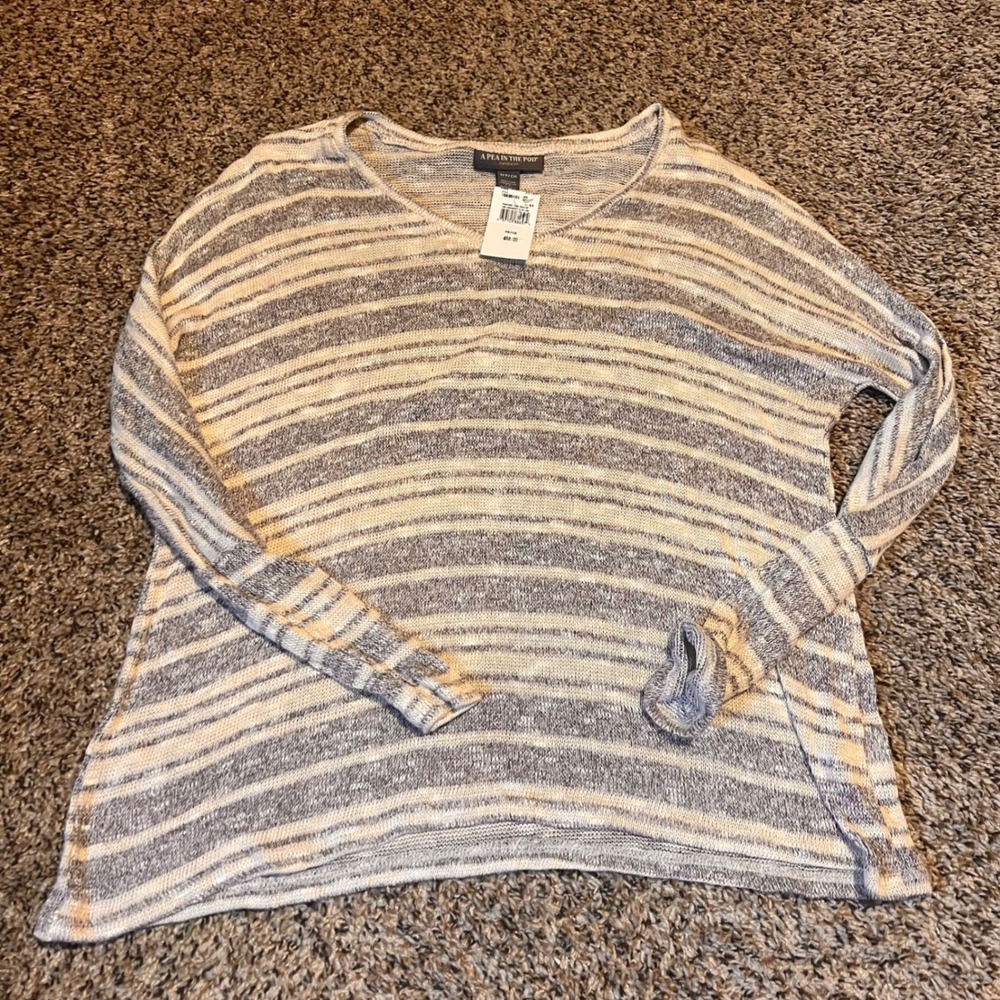 A Pea in the Pod Maternity Striped V Neck Long Sleeve Knit Sweater Top S